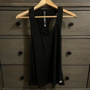 VUORI- Black Sleeveless Women's Top